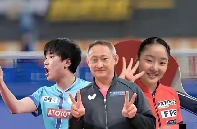 WTT 横滨冠军赛已经收官，最高兴的当属张本一家：

1，张本宇（父亲）

2，