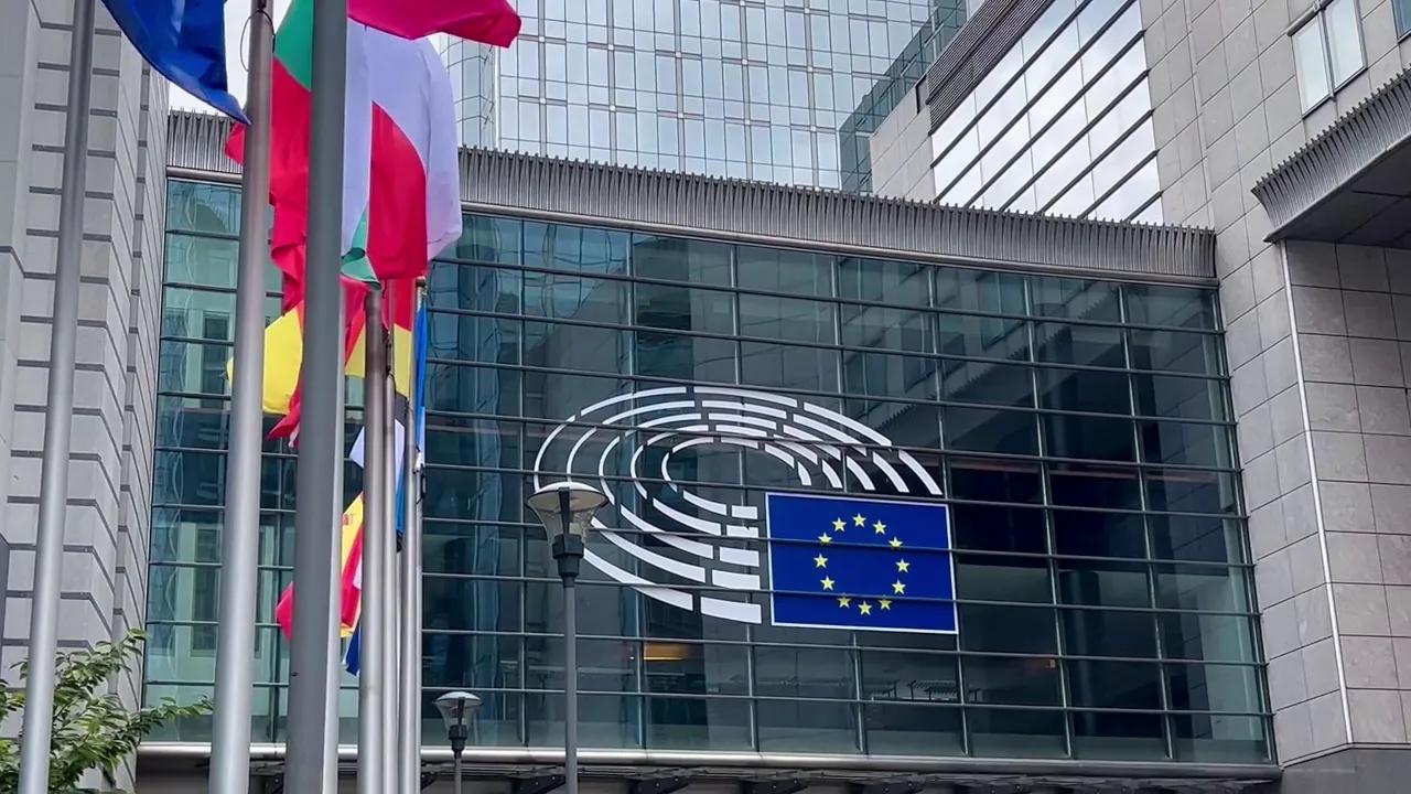 4月30日，欧洲议会通过了一项涉及中国民族政策和相关法律的决议，消息一出，中国驻