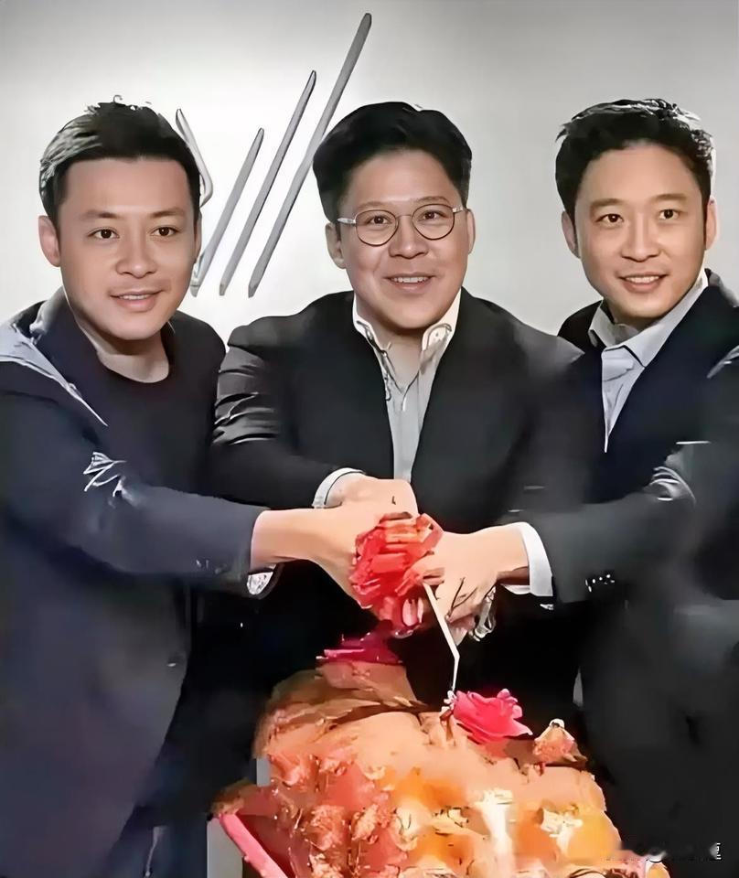 听完长辈分析霍家三兄弟的婚事，才看透霍震霆的眼光，真的是长远周全的处世格局
 