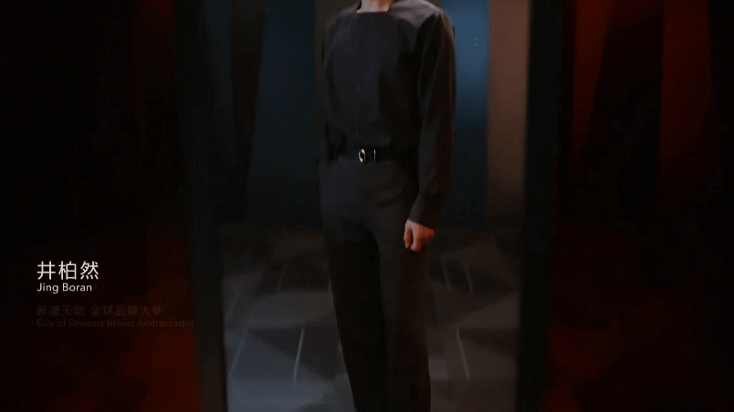 一部电梯同时偶遇井柏然跟谭元元 一边是井柏然的清冷贵气，一边是谭元元的气质优雅，