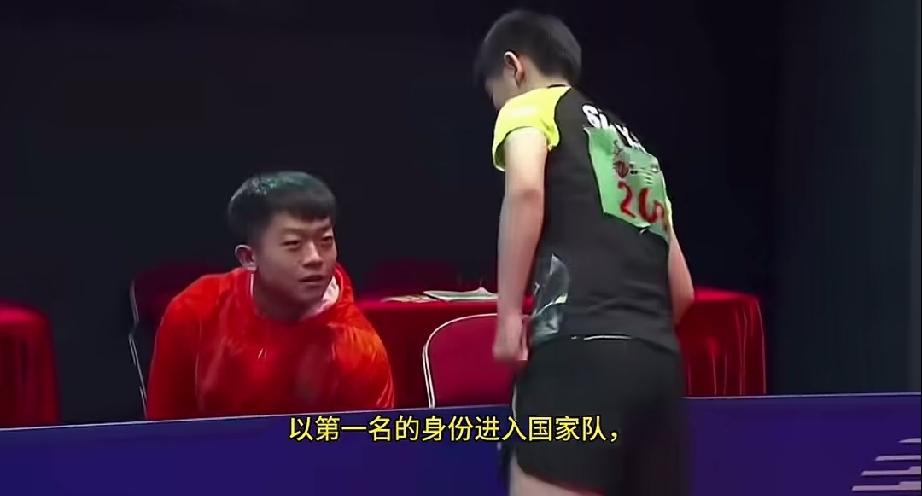 偶然看到刚拿到WTT美国大满贯的男双冠军的袁励岑竟然还当过莎莎的场下教练。201