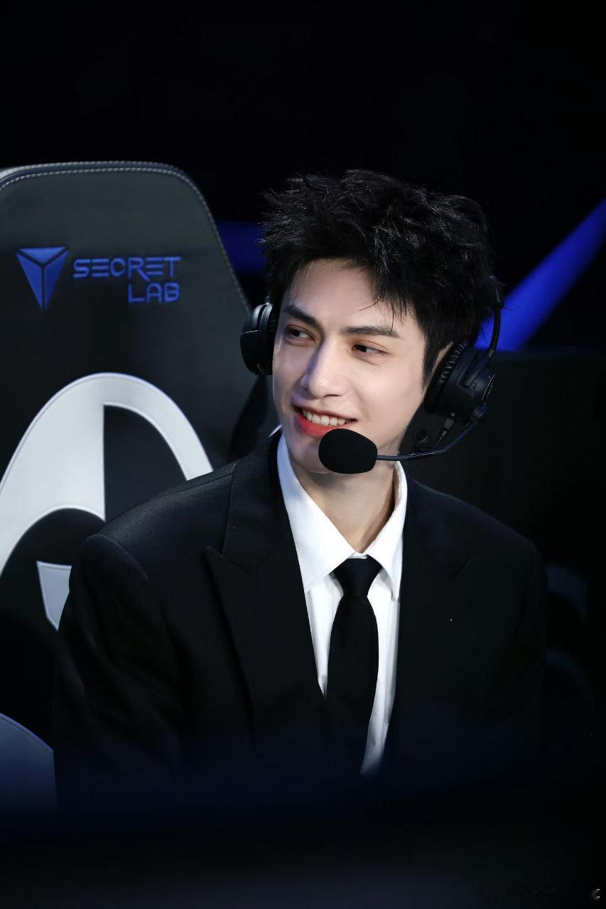 罗云熙说自己没有转型焦虑 清醒发言直击娱乐圈痛点！罗云熙：演员的底气是作品，不是