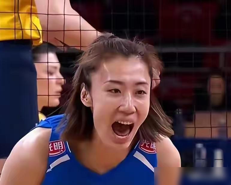 输球就怪年轻？这话听得我真来气！
五连胜后输给巴西，主教练赛后开口就是“队伍太