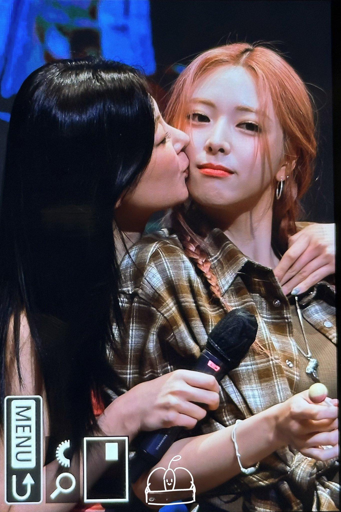 ITZY[超话] 啊啊啊啊啊啊😍😍 ​​​