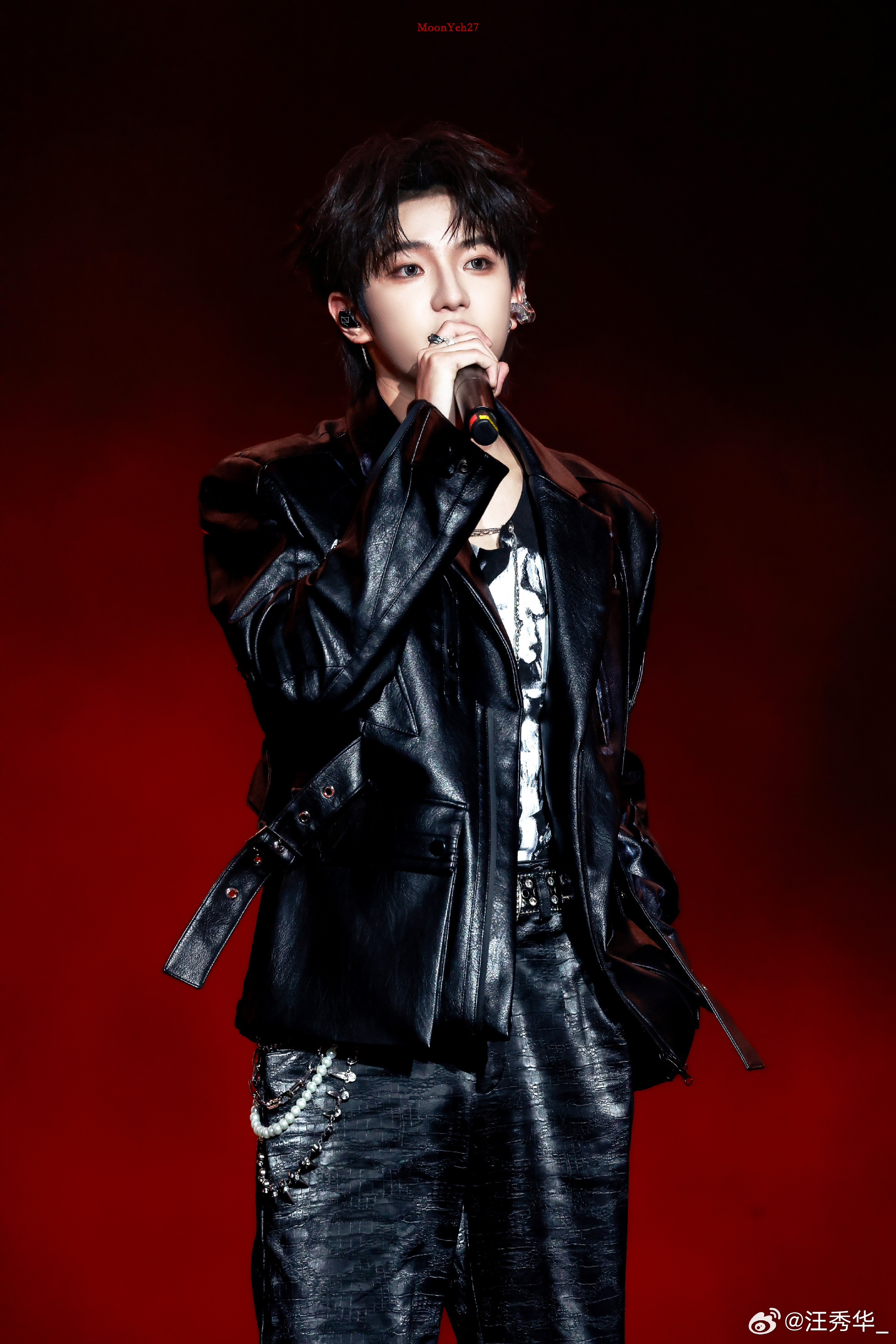 穆祉丞穆祉丞三永一时代峰峻三代人气第一｜高会数据第一｜周边氪金第一三永一穆祉丞☝