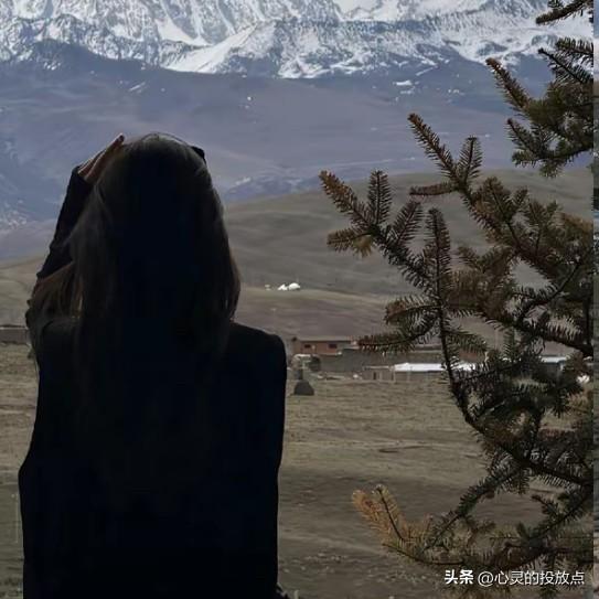 这次分开，我们就都不要回头了，别纠缠了

相互折磨的滋味真的不好受，分了就不要再