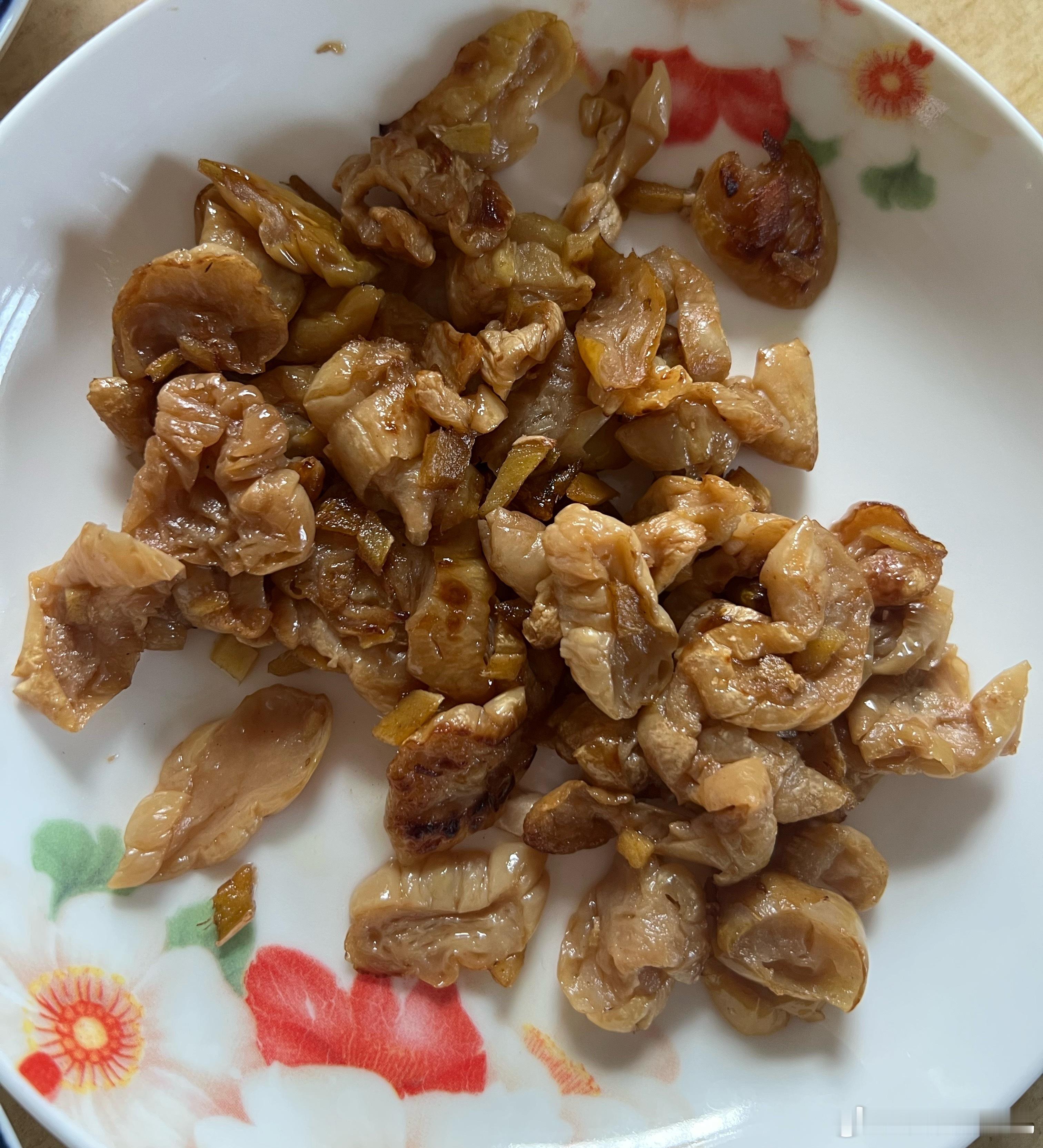 新年好呀～马年大吉今天的天气终于凉快一些了，昨晚热到我们开风扇睡觉一早起来，年初