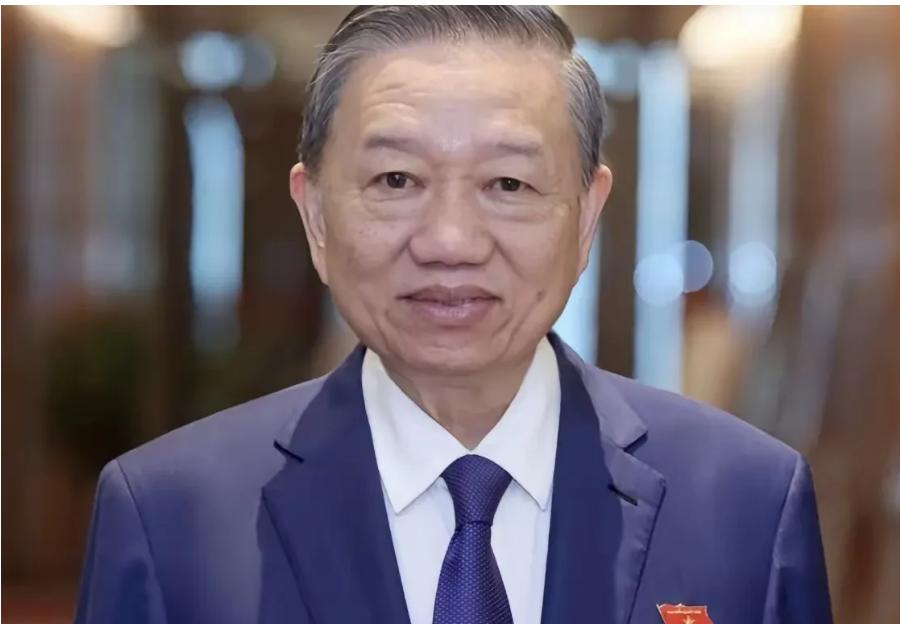 好消息来得猝不及防！

4 月 12 日上午，越南国会正式通过决议，将燃油税费减