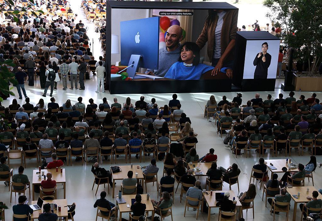 WWDC26后苹果连跌两日苹果市值两日蒸发超3200亿美元这次发布会信息量不少，