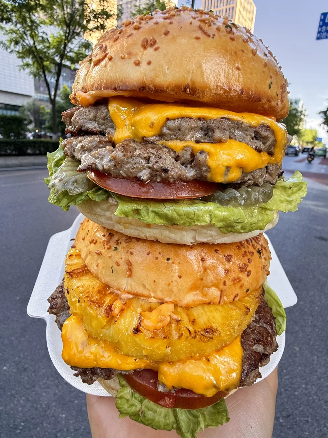 什么水平敢开到西安🍔？必胜汉堡试过了……