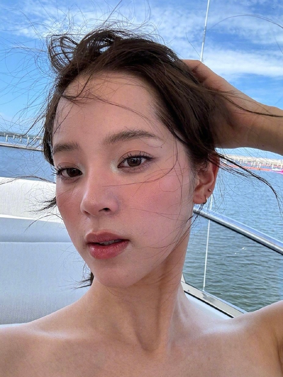 一些娜娜在海边的照片合集🏝️🪸🌊˚ 𓆝⋆｡˚ 