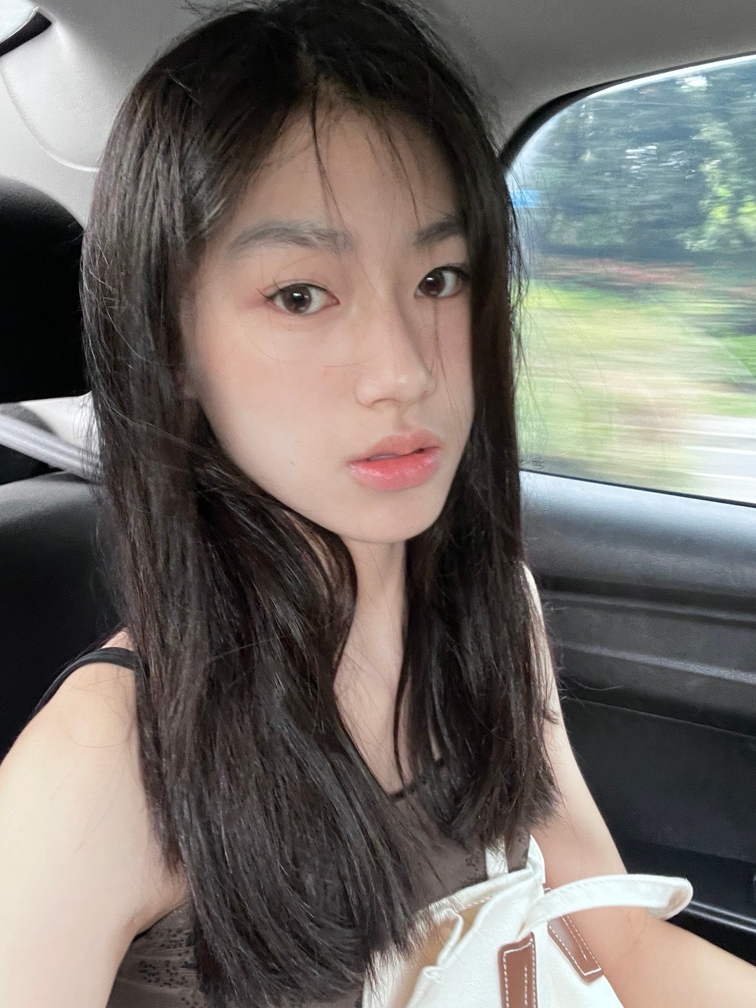 我常想像着远方的山是什么，我只想成为自由的鸟儿 ​​​