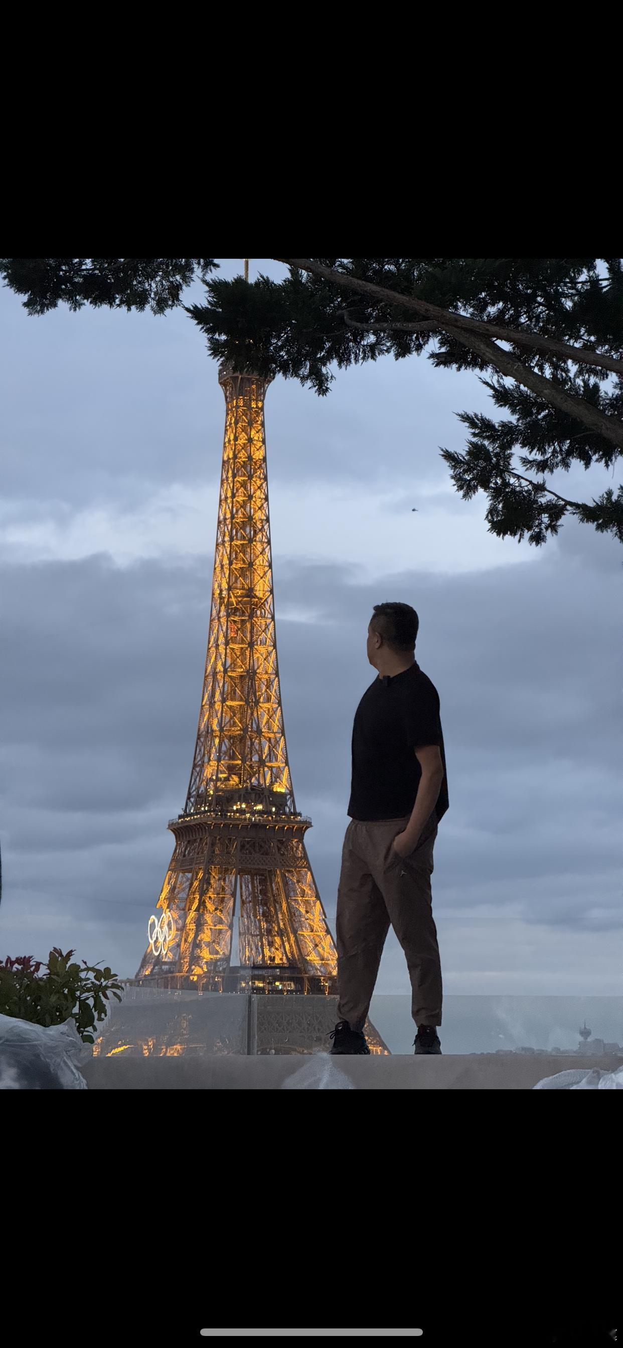 《巴黎，morning call🔔》 ​​​