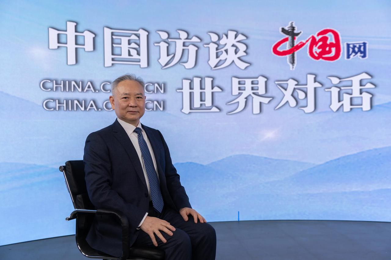 今天下午作客中国访谈节目，解读《政府工作报告》。