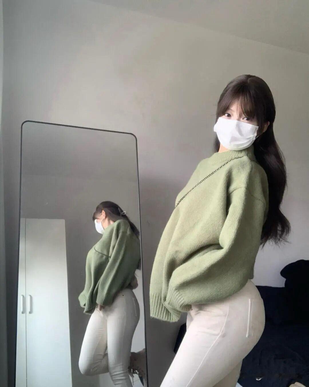 白牛仔一出，清爽飒感直接拉满，酷到反光！[比心][比心][比心]
酷牛仔穿搭 牛