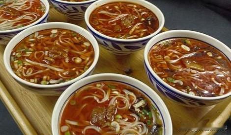 千年一味，西府留香！在西安艳阳天西府饭店感受舌尖传奇西安烟火气餐厅 西府大烩菜 