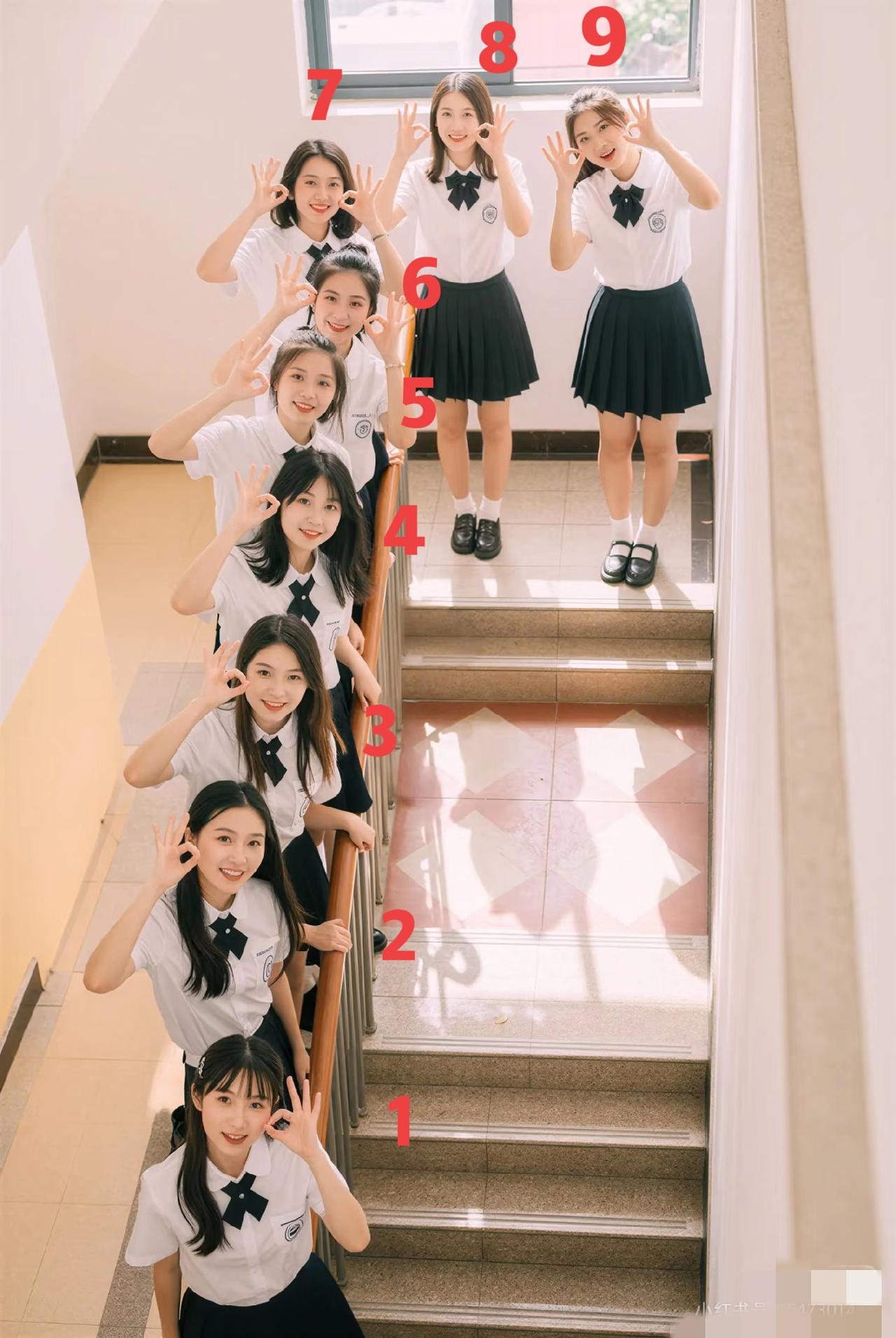 考考你们的眼力，这里面有一个是班花，以你们的审美来看，你觉得是几号？