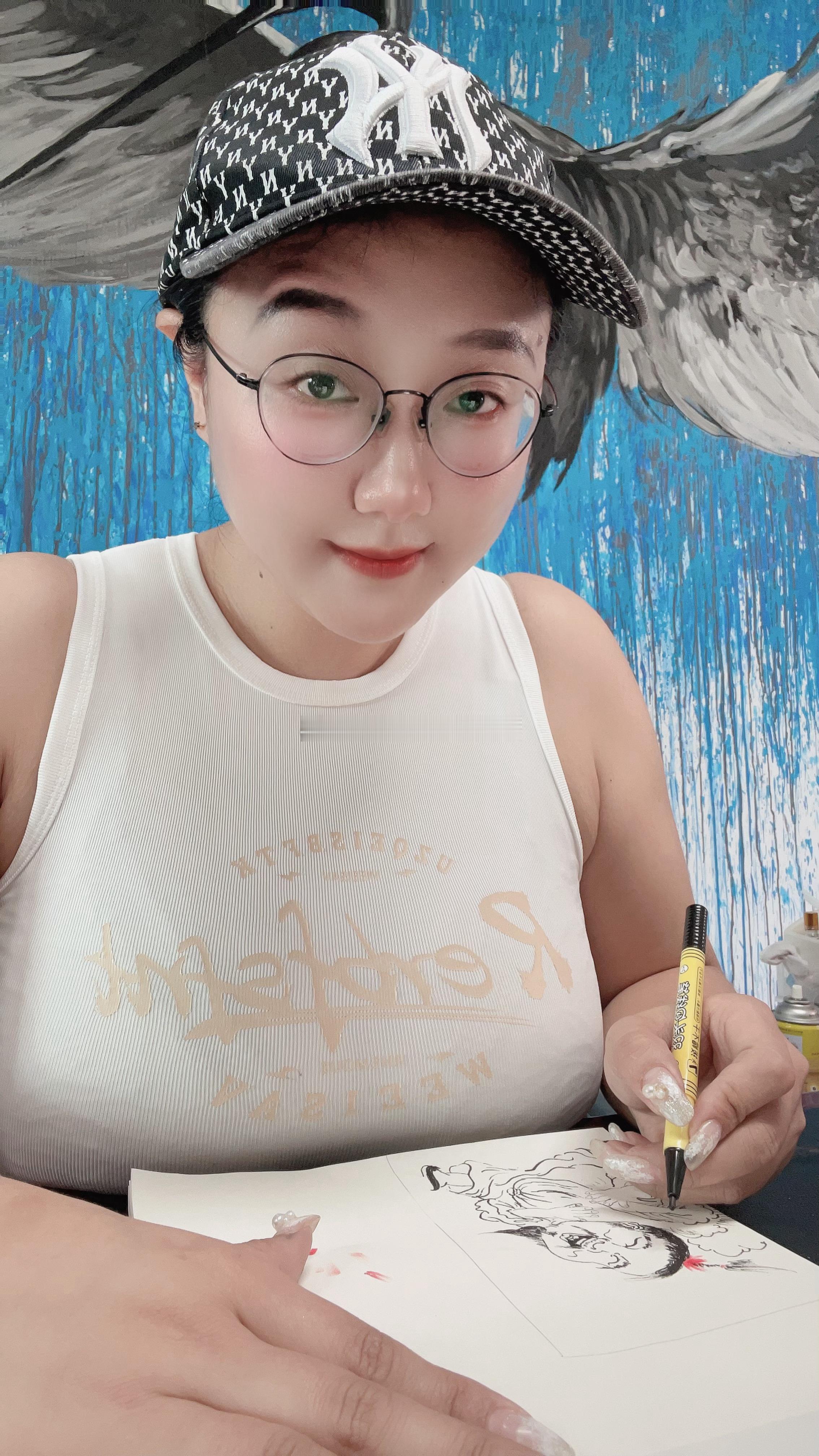 想一想卖出去那么多钟馗~~~算一算买去的那么多都赚到钱了~~~你还不来一张试试？