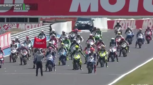德比斯四连冠真把WSBK圈炸了！这位之前在WSBK不温不火多年的法国车手，今年换