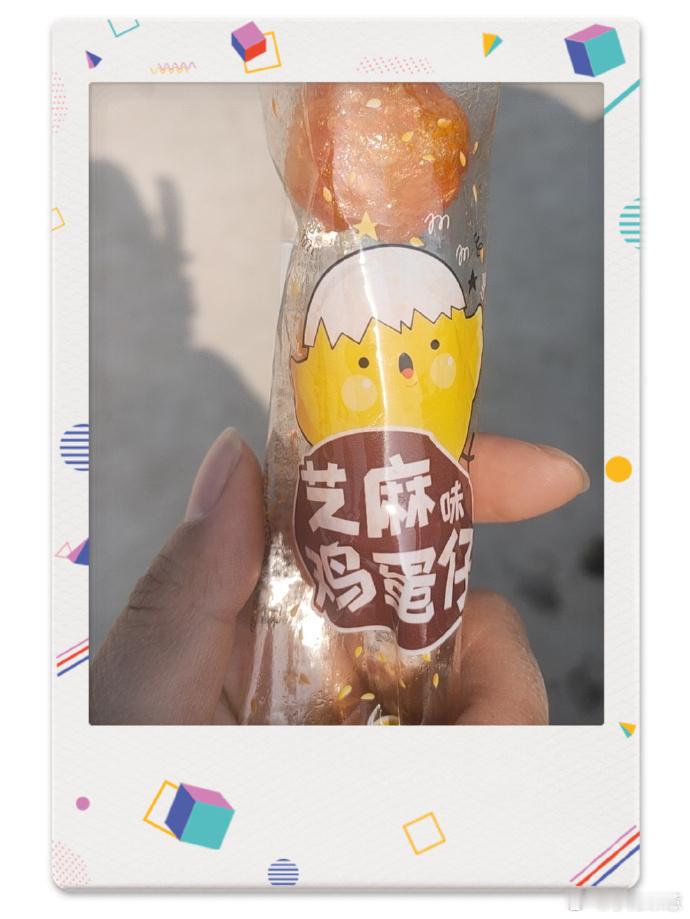 1. 佘诗曼主演的《新闻女王》收视佳，内地片酬随之上涨。2. 刘亦菲目前无意参加