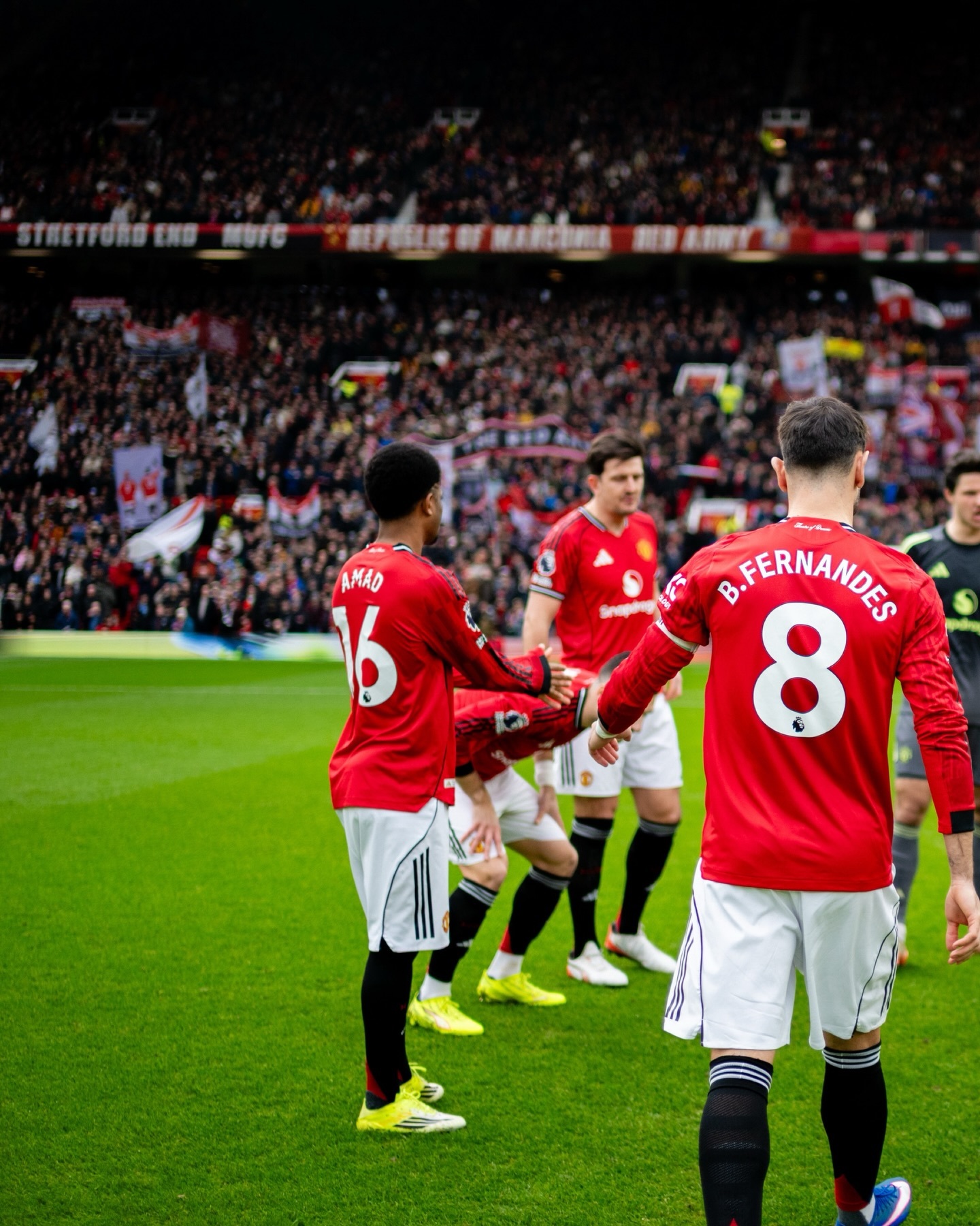 为红魔而生对球队最直接的支持就是来件球衣♥️曼联官方阿迪达斯曼联25/26赛季主