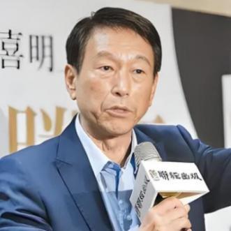 岛内彻底炸锅了！台湾前最高军事长官李喜明，终于说出了没人敢讲的大实话。解放军迟迟