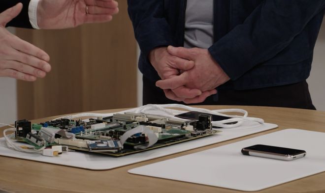 初代iPhone早期原型公布【苹果50周年首度开放档案库，连库克都没见过的珍贵资