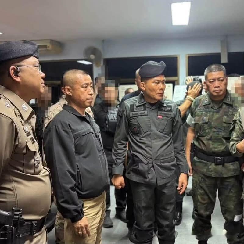 【泰国陶公府爆发激烈枪战】警匪交火致2死4伤！国家警察副署长赶赴前线，下令全力追