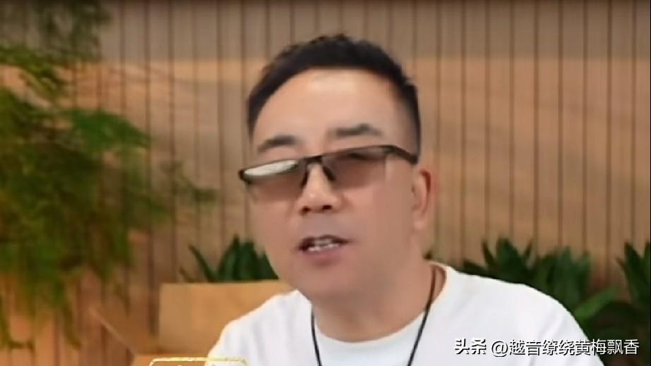 杨仪在直播的时候说：“这是我不想看到的结果，这个直播间不管怎么样，满意不满意，这