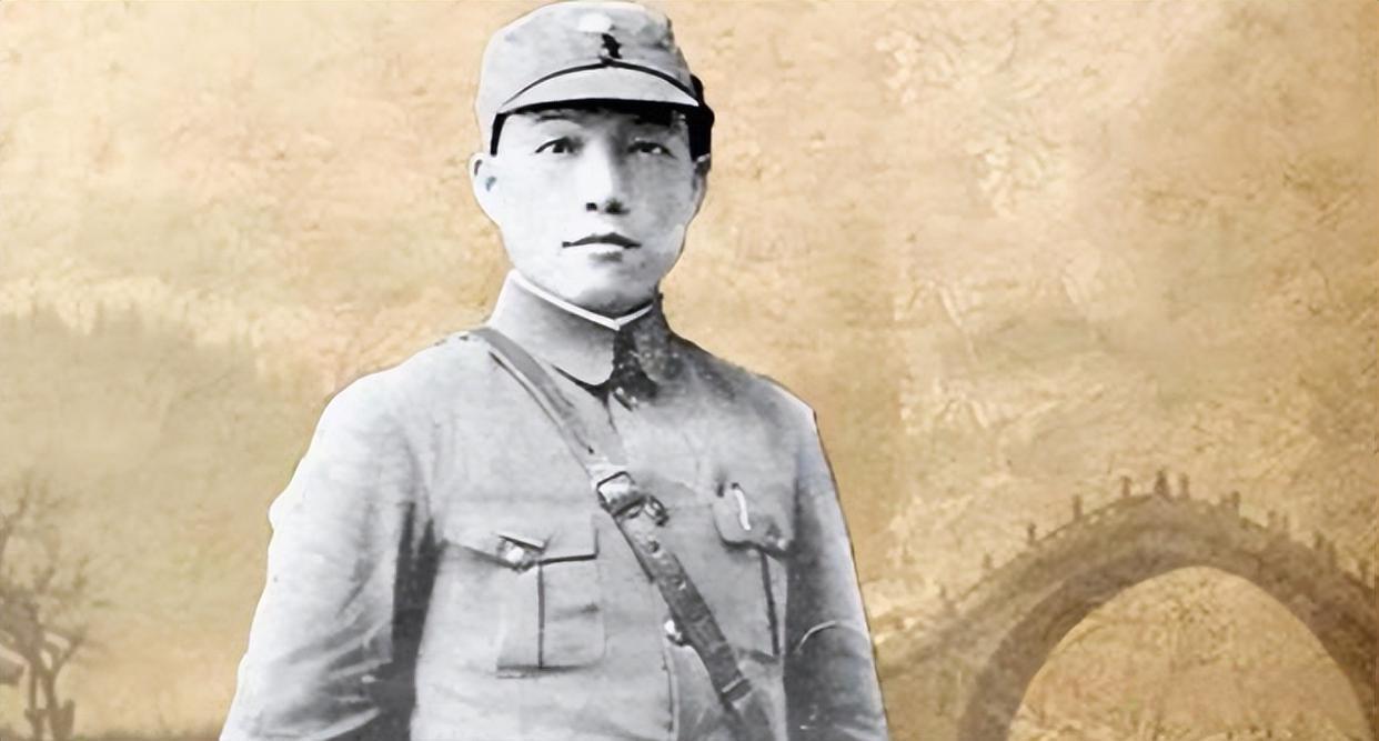 一生为国却被蒋批“耻”字冤杀！这位长沙会战名将，结局太悲凉
 
1951年2月5