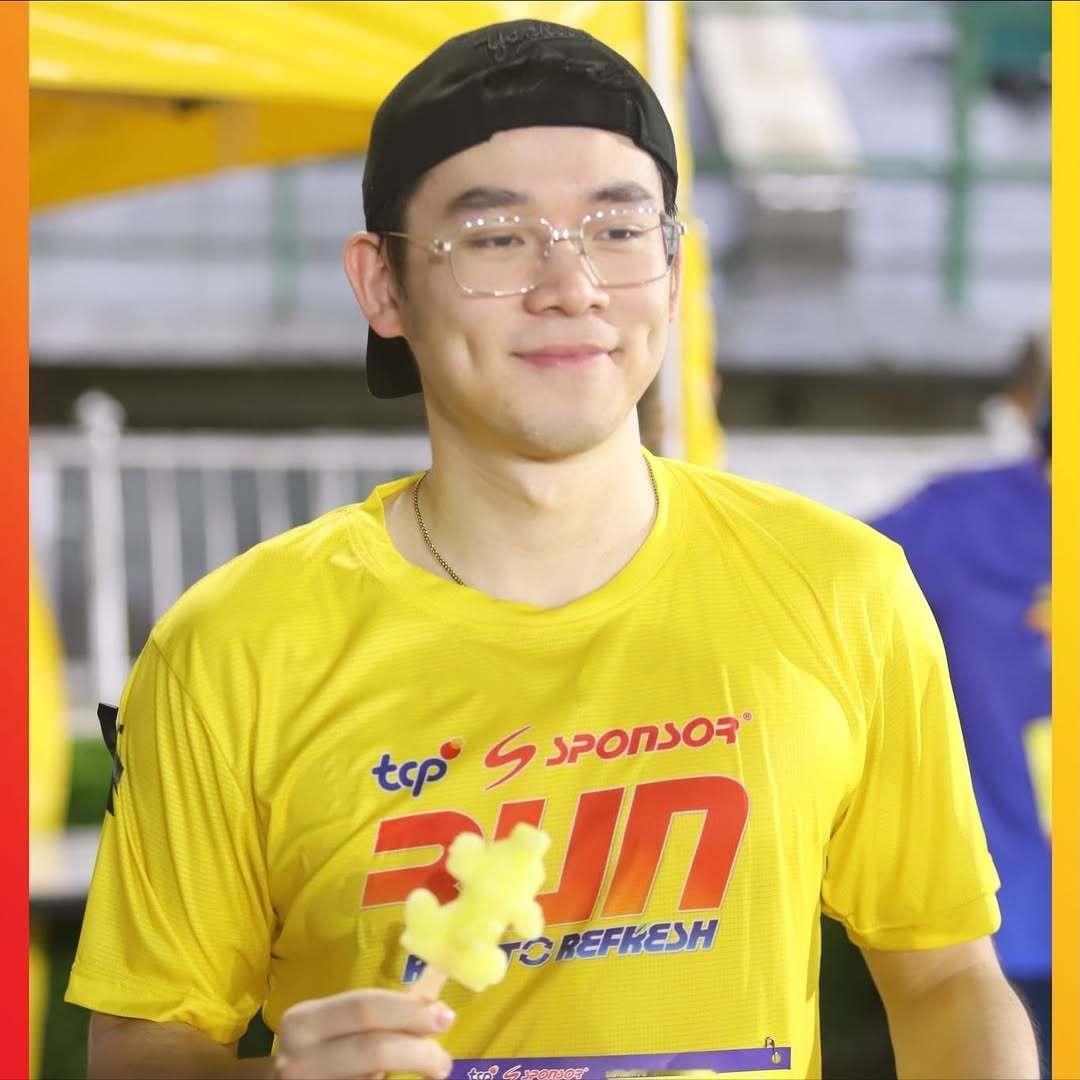 昆昆很忙📸 ​​​