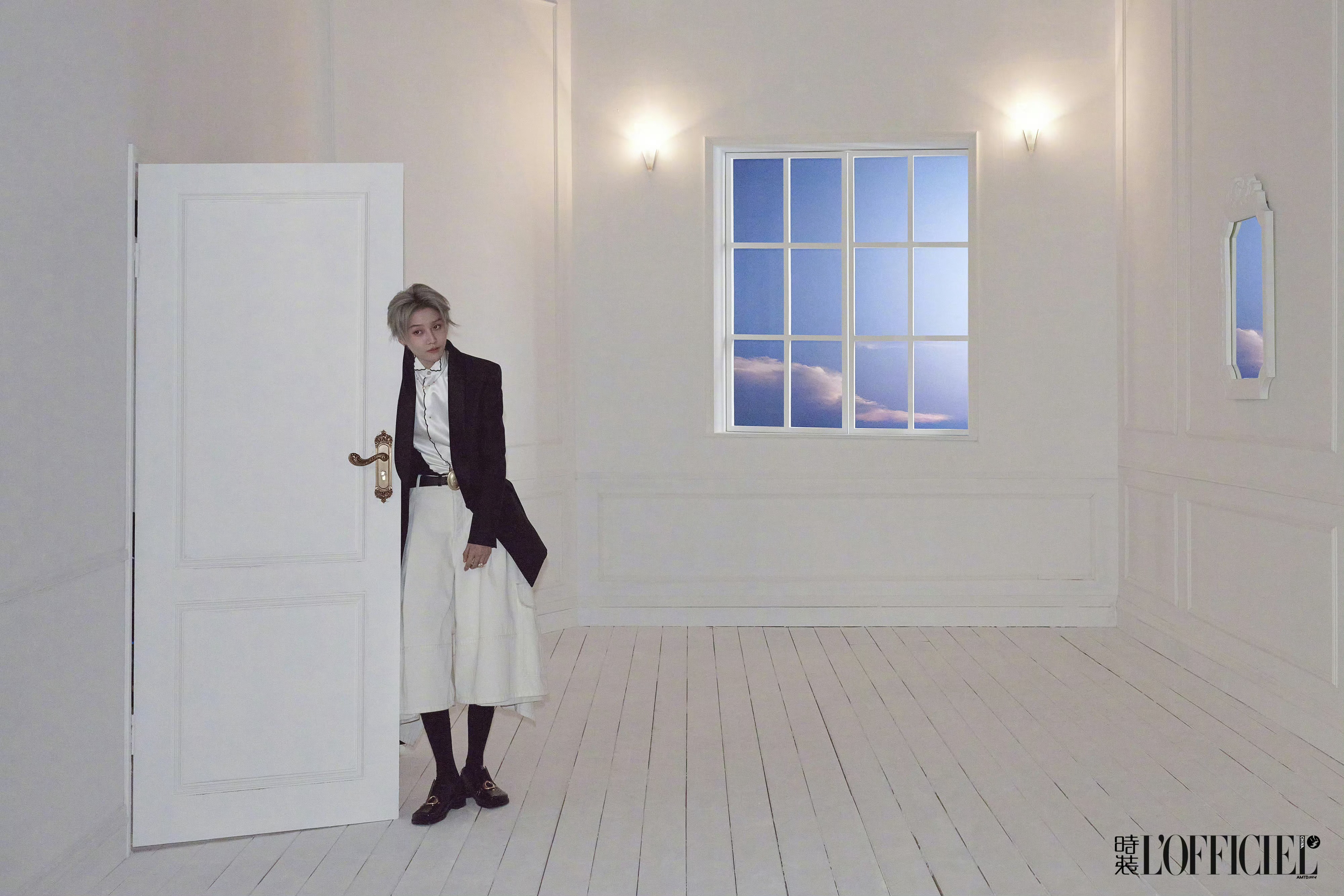 刘雨昕 × 时装L'OFFICIEL March 2026刘雨昕开季刊封面刘雨昕