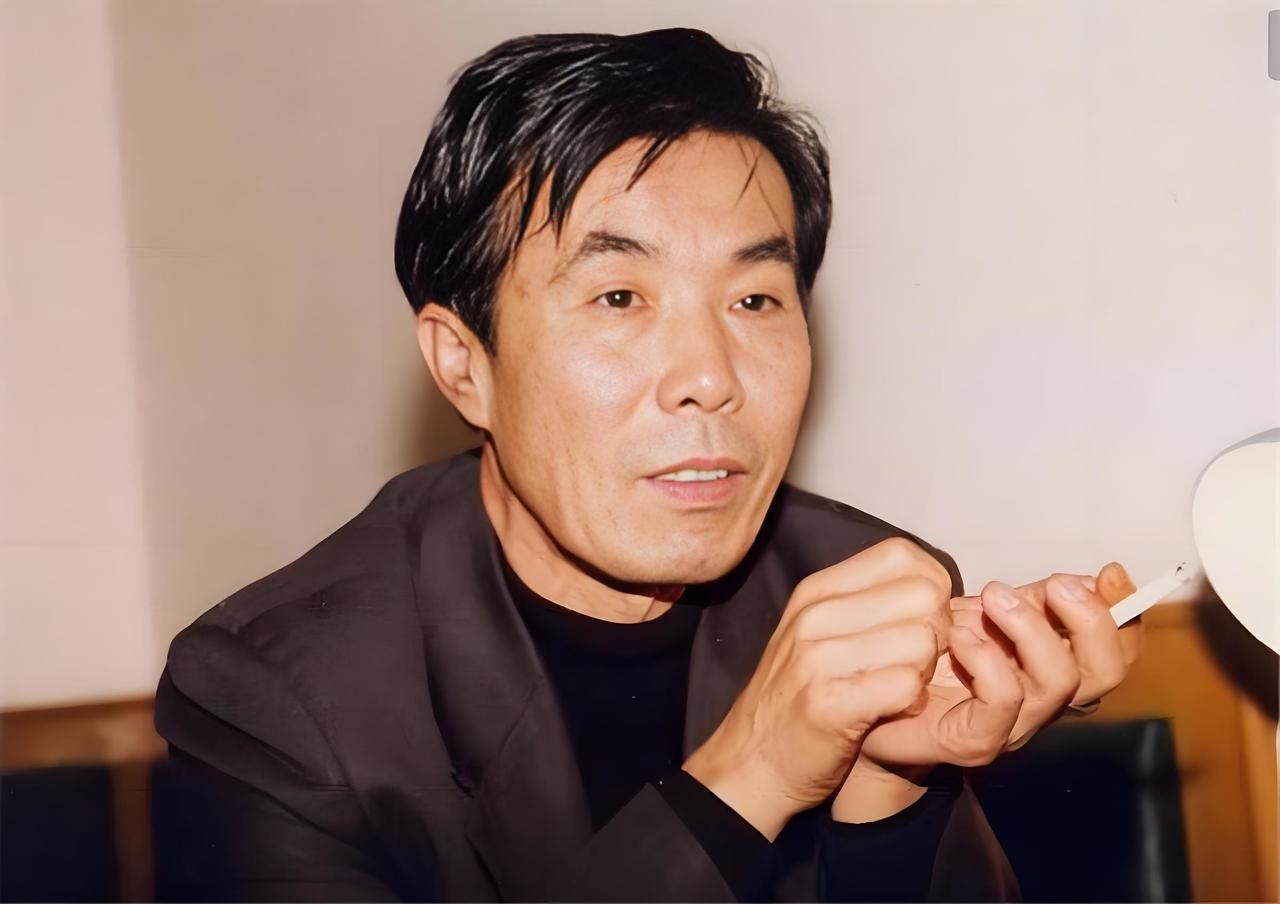 何庆魁说自己和闫学晶多少年没有来往了，不想谈人家的事。

闫学晶和高秀敏都是二人