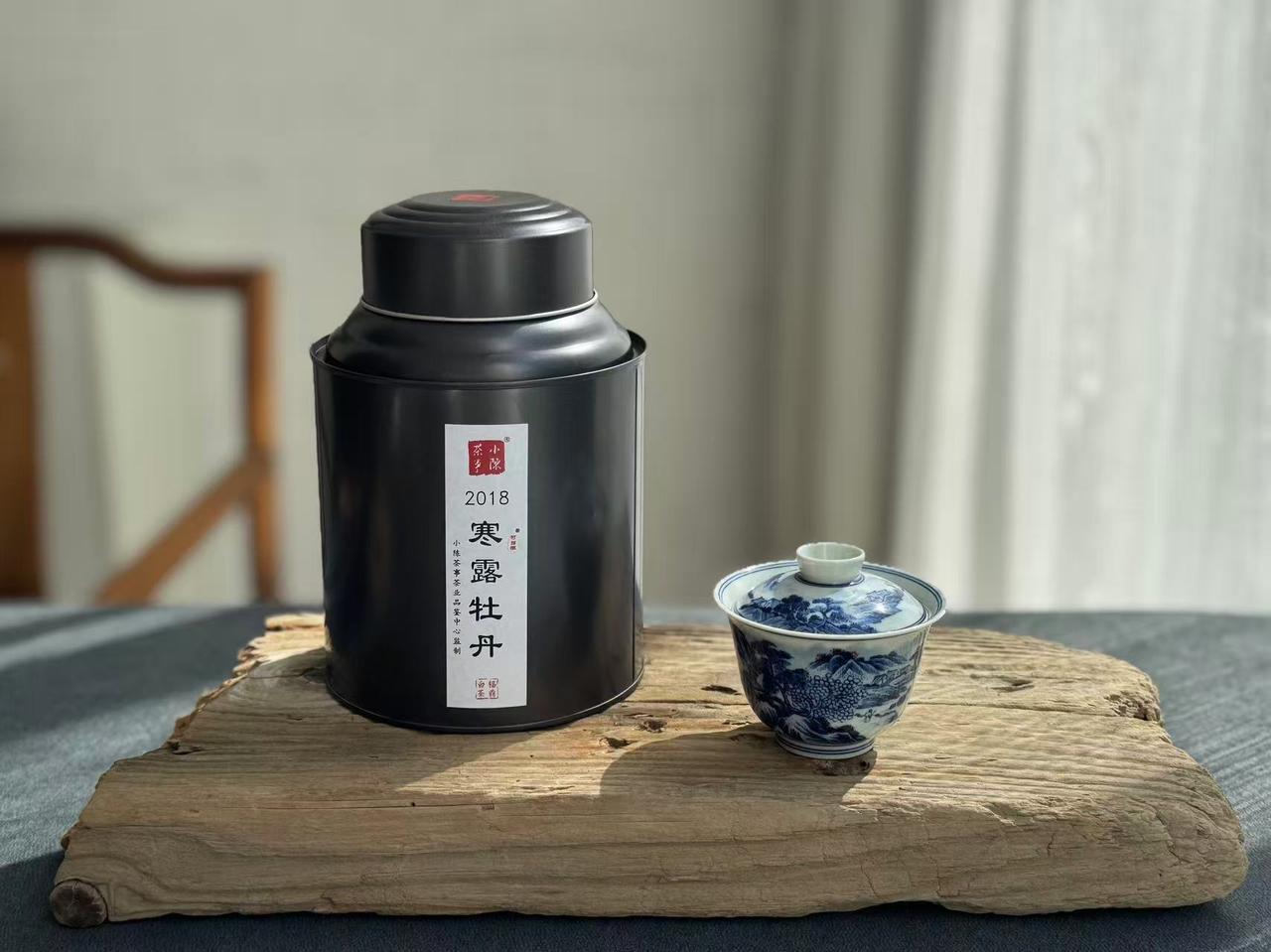 密封罐存白茶，才几个月就发霉变质？
问题根本不是“没密封”，而是用错了密封罐！