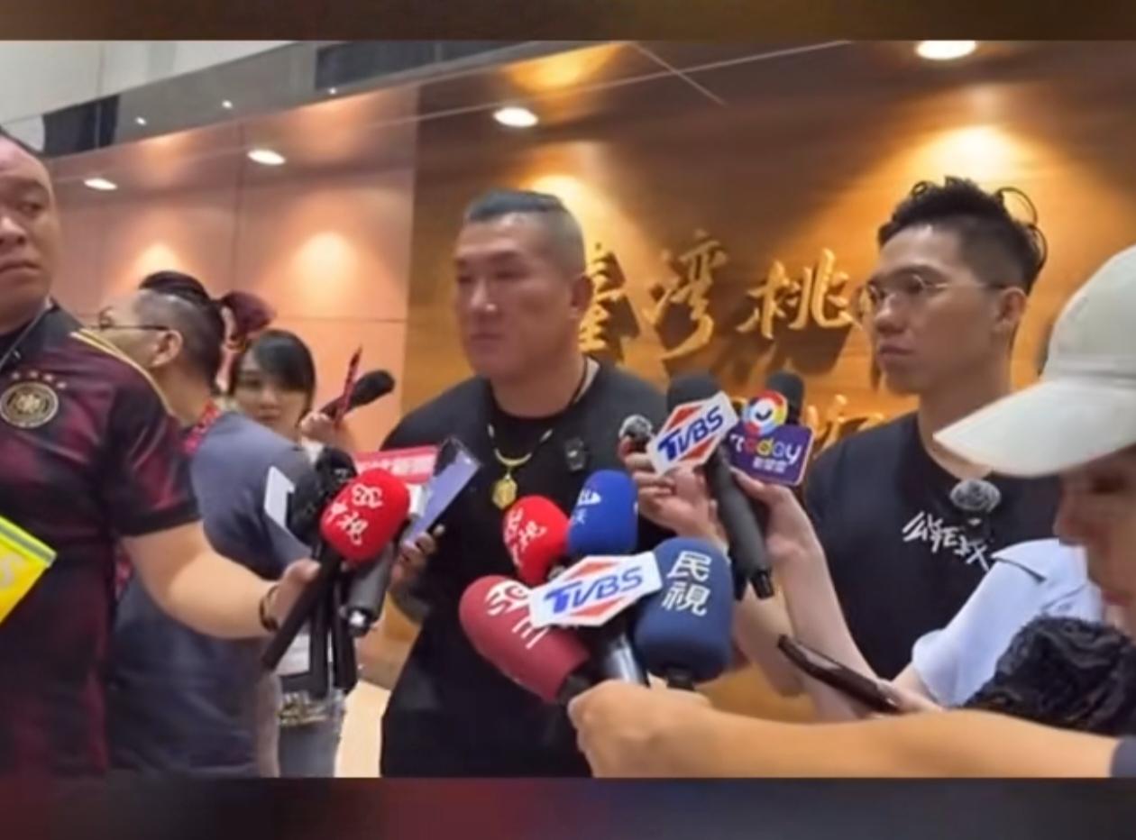 馆长从川渝回到台湾，给媒体分享心得“希望全台湾的人去旅游，用脚前往大陆，用眼去看