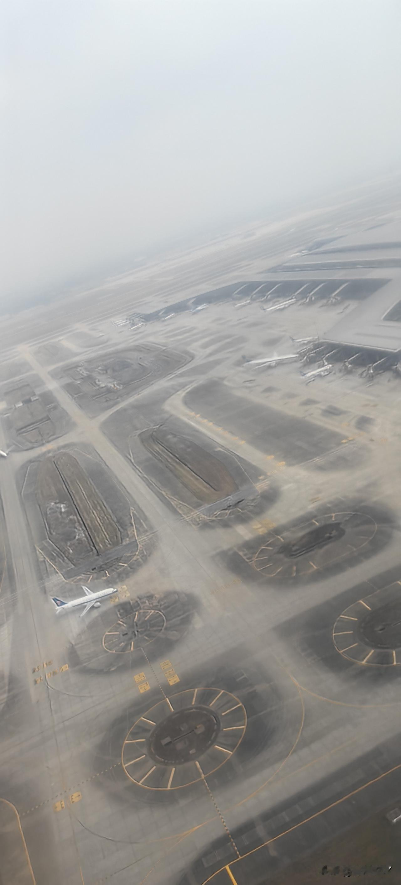 广州白云机场这是要干什么？一个一个的圆圈代表什么？