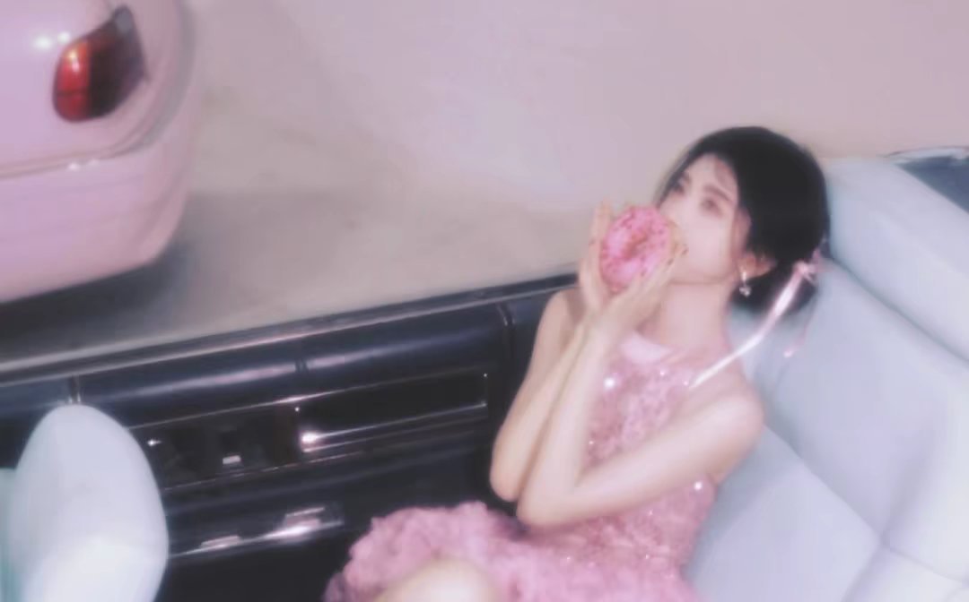 jjy鞠婧祎阿黛 jjy鞠婧祎苏绿夏 “你是被光偏爱的，你的名字燃起我永恒的春季