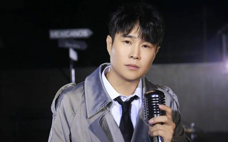 张杰唱高音比不过小沈阳

张杰的很多粉丝认为歌手张杰的高音无人能敌，可一些网友却