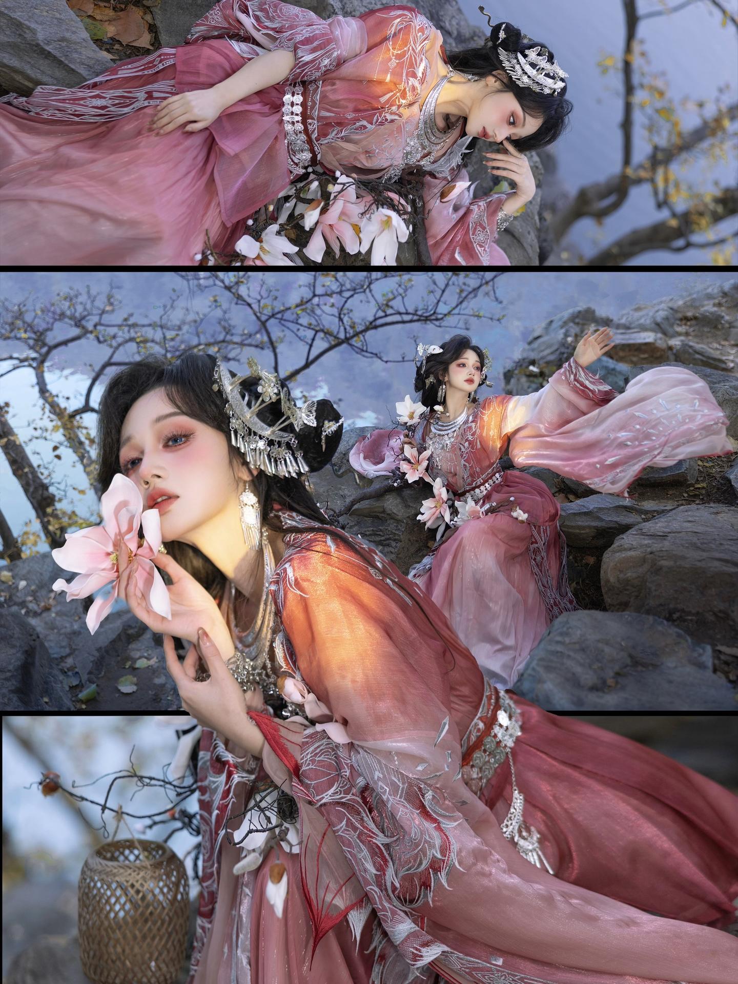 ‘ 桃花树下……有桃仙？ ’仿了gua 老师的寻妖系列！真的超爱！ 谁...