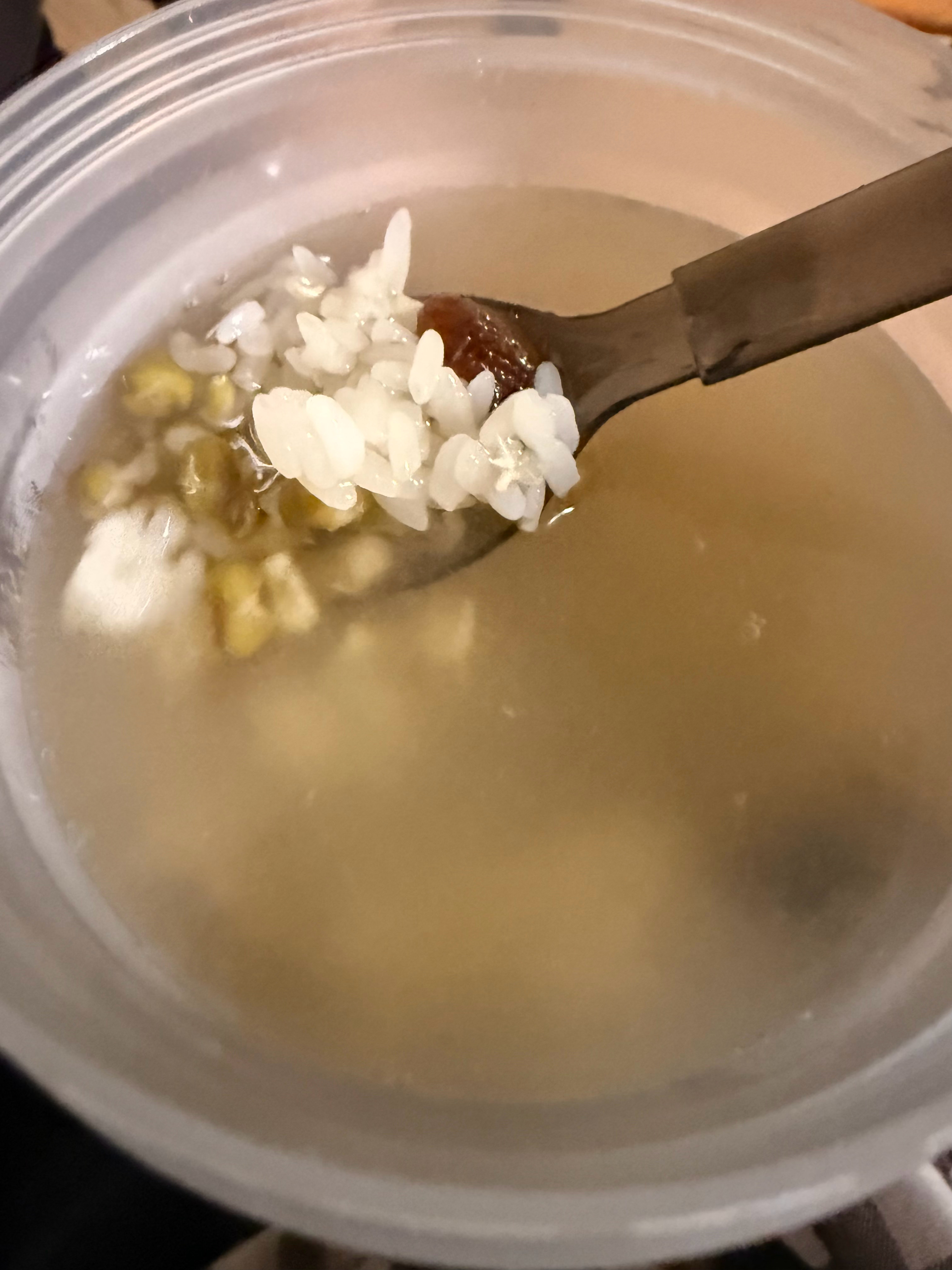 又到了靠喝绿豆汤续命的日子了✌🏻