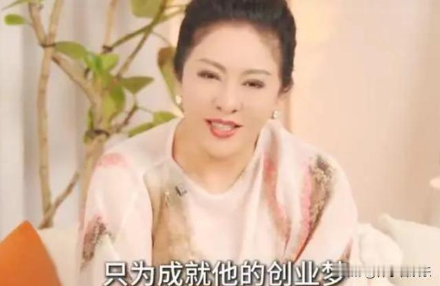 2025年9月29日，一则“向家是不是破产了？”的话题冲上热搜，将向佐的赌债争议