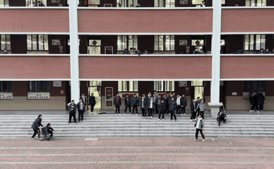 是坐轮椅的厉害还是推轮椅的厉害