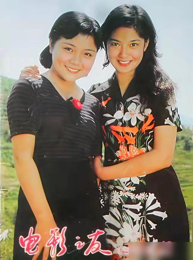80年代，有两个姑娘，红得发紫。

一个是《乡情》里的翠翠，任冶湘。
一个是《三