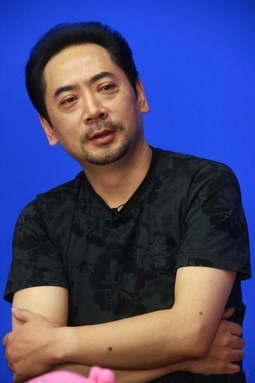 咱们普通人心里都揣着一份独一份的敬重，周总理在几代老百姓心里，从来不是普通历史人