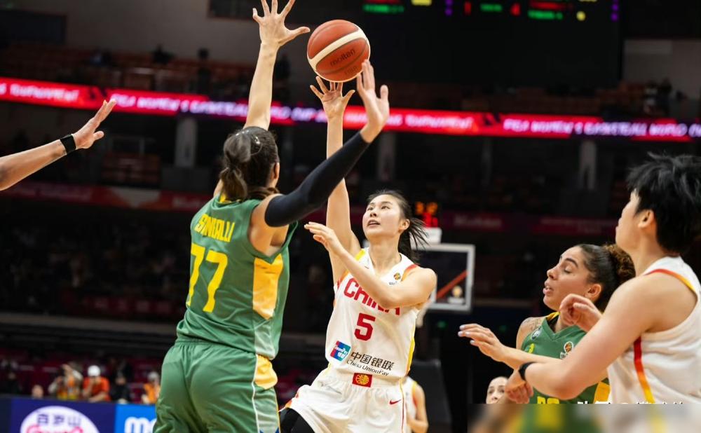 中国女篮世预赛武汉收官战，83-71干翻巴西！
4胜1负拿小组第二，顺利晋级9