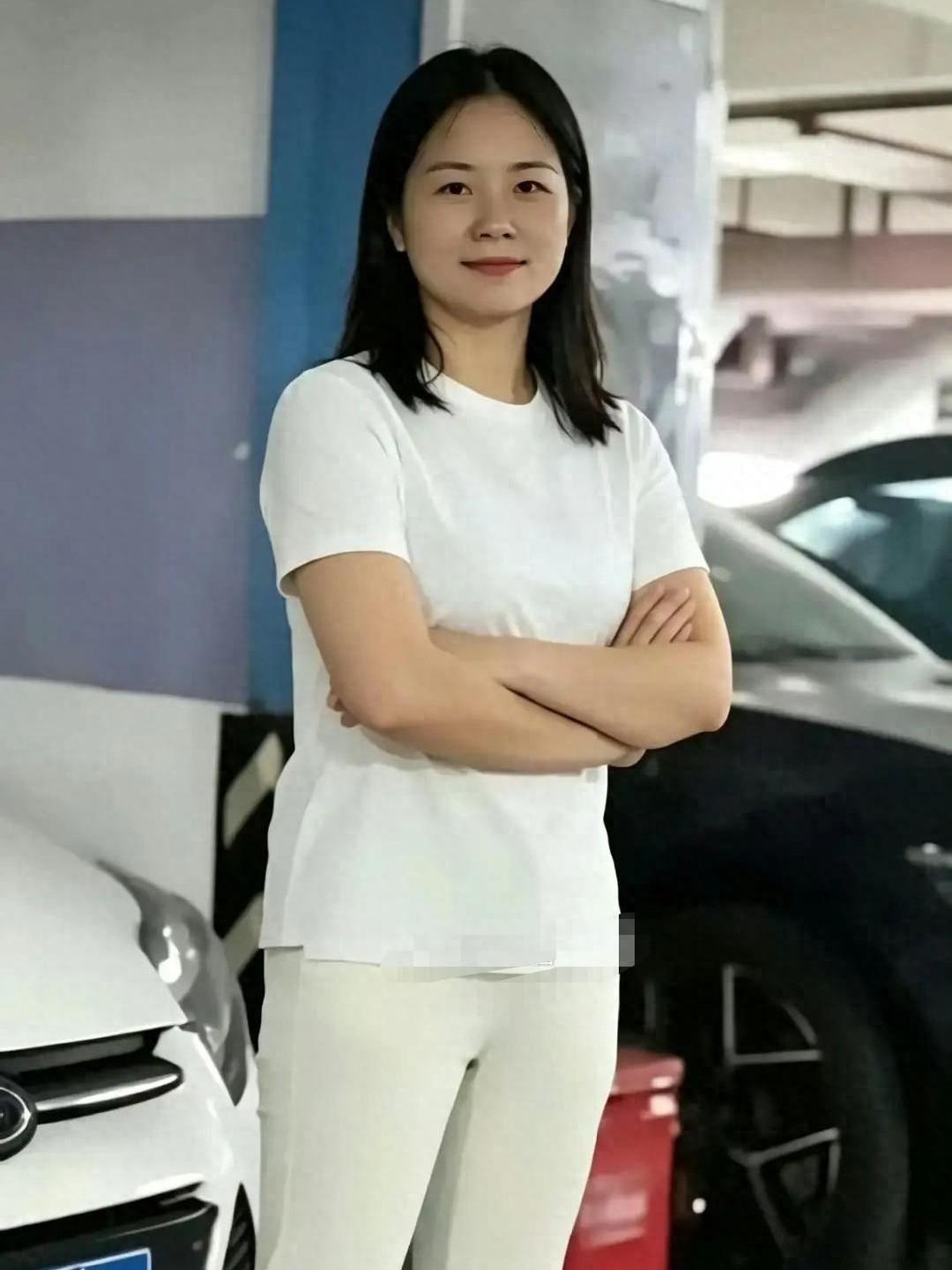 太荒唐！一个车位毁了公职前程，长沙女干部闹剧全网刷屏
 
万万没想到！一个简单的