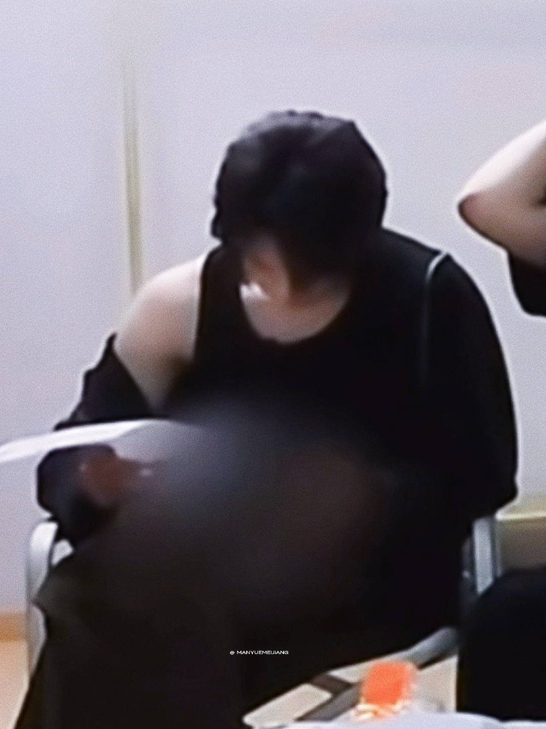 伸进去什么感觉呢哥哥 