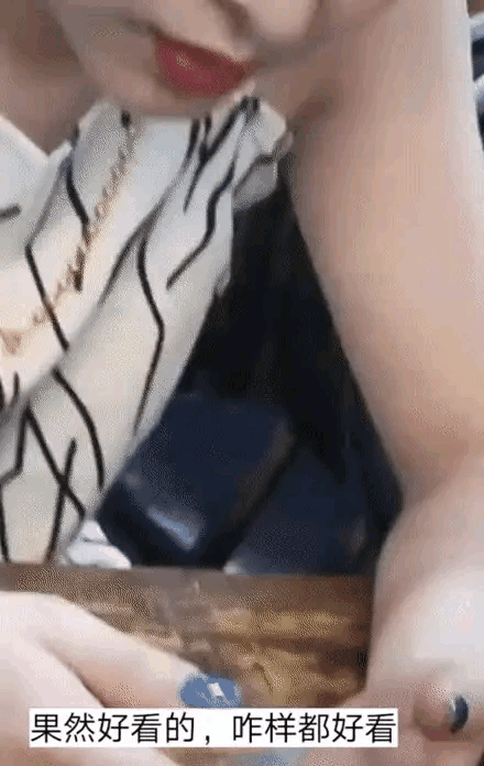 长得漂亮就是这么牛，就算理个光头也挡不住天生丽质[机智]