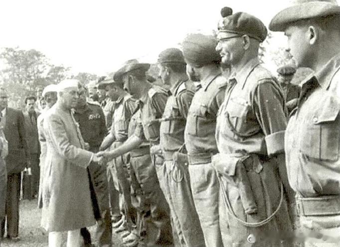 1962年10月印度共和国总理尼赫鲁接见印度军人历史影像 ​​​