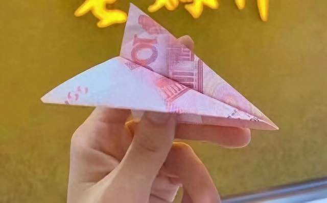 钱是洪水猛兽：对钱认知不够，就会被淹死或吞噬！